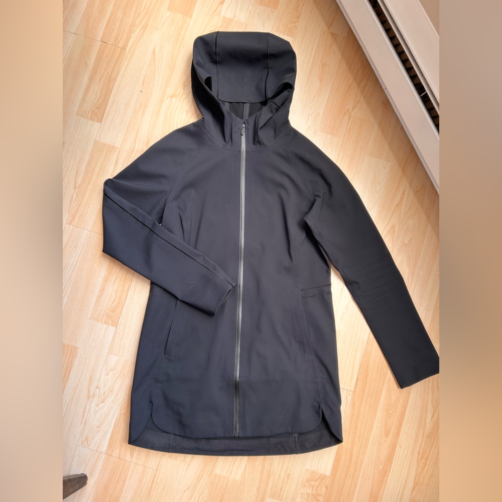 Lululemon Casual Mid Length Water Resistant Rain Coat